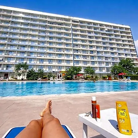 Hotel Blooming By The Sea - Cu Frontala Spre Mare 4*