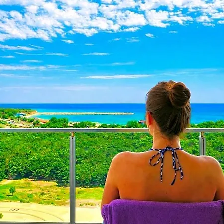 Hotel Blooming By The Sea - Cu Frontala Spre Mare Constanţa